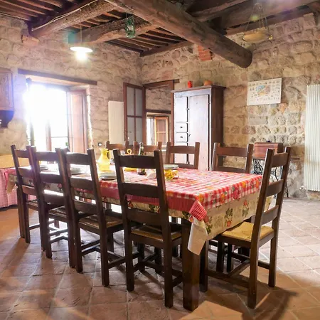Nobile - Borgo La Civitella By Interhome *